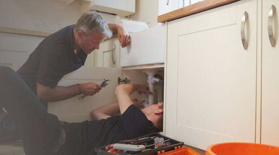 Professional burst pipe repair services in Floris, IA